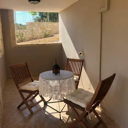 Papaduke House Apartment *